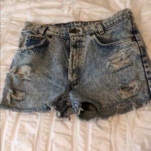 Levi vintage renewal distressed denim shorts